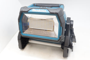 充電式LEDワークライト makita ML809 明るさ10000lm