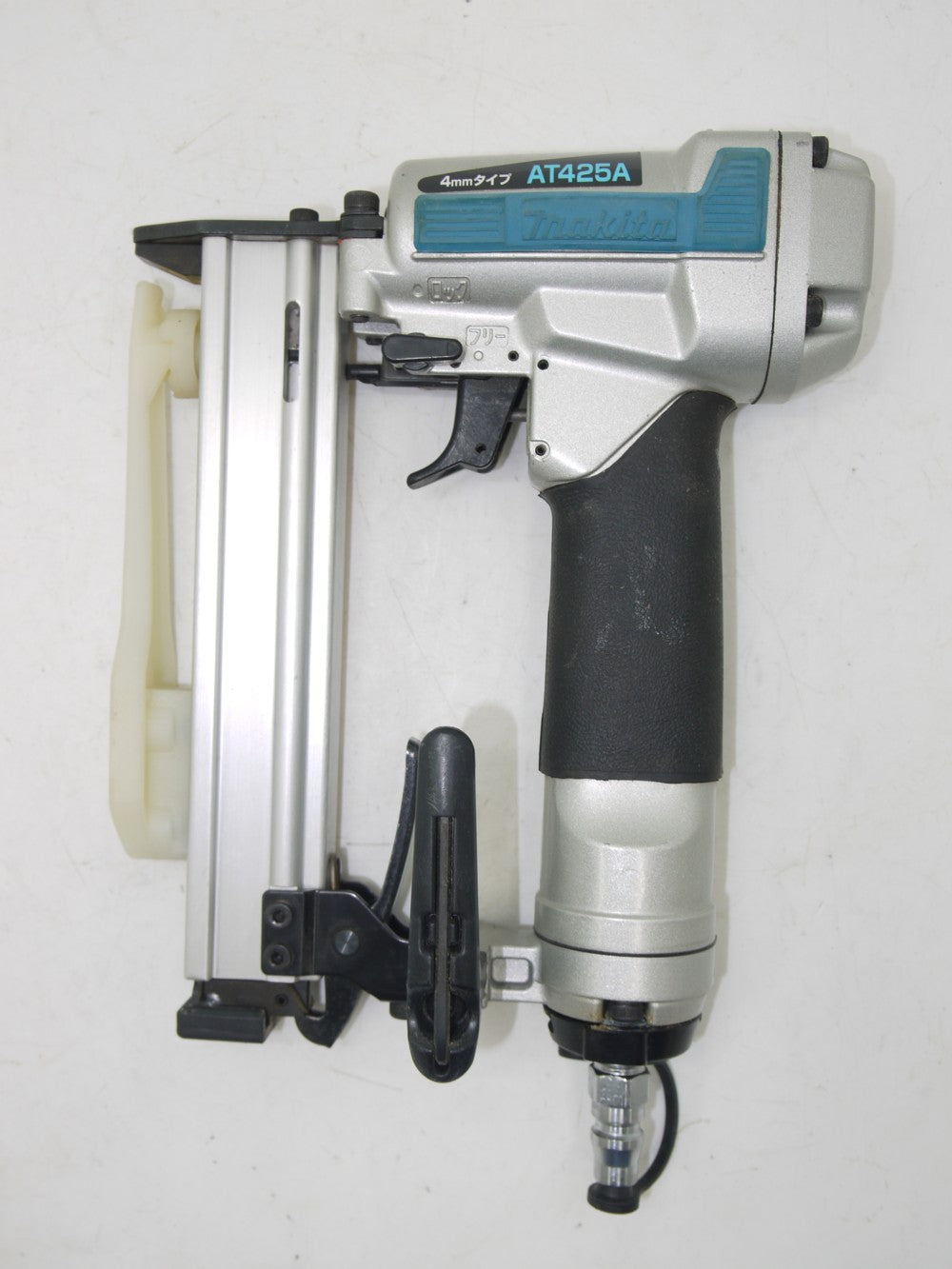 常圧エアタッカ makita AT425A 中古品